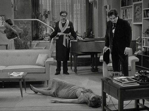 Danny Thomas Show, The s7e6 Jealousy Marjorie Lord faint 2.jpg