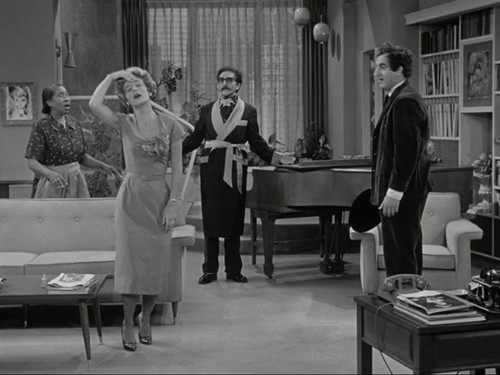 Danny Thomas Show, The s7e6 Jealousy Marjorie Lord faint 1.jpg