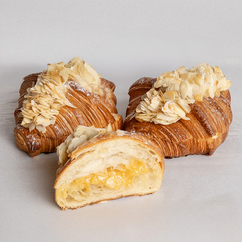 ALMOND CROISSANT.jpg