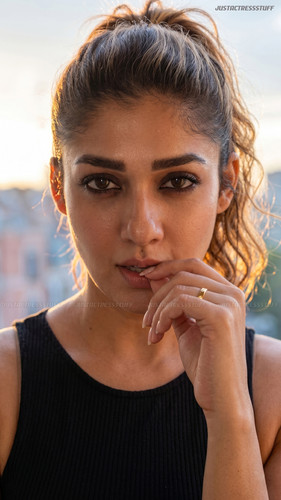 nayan 67845634236903.jpg