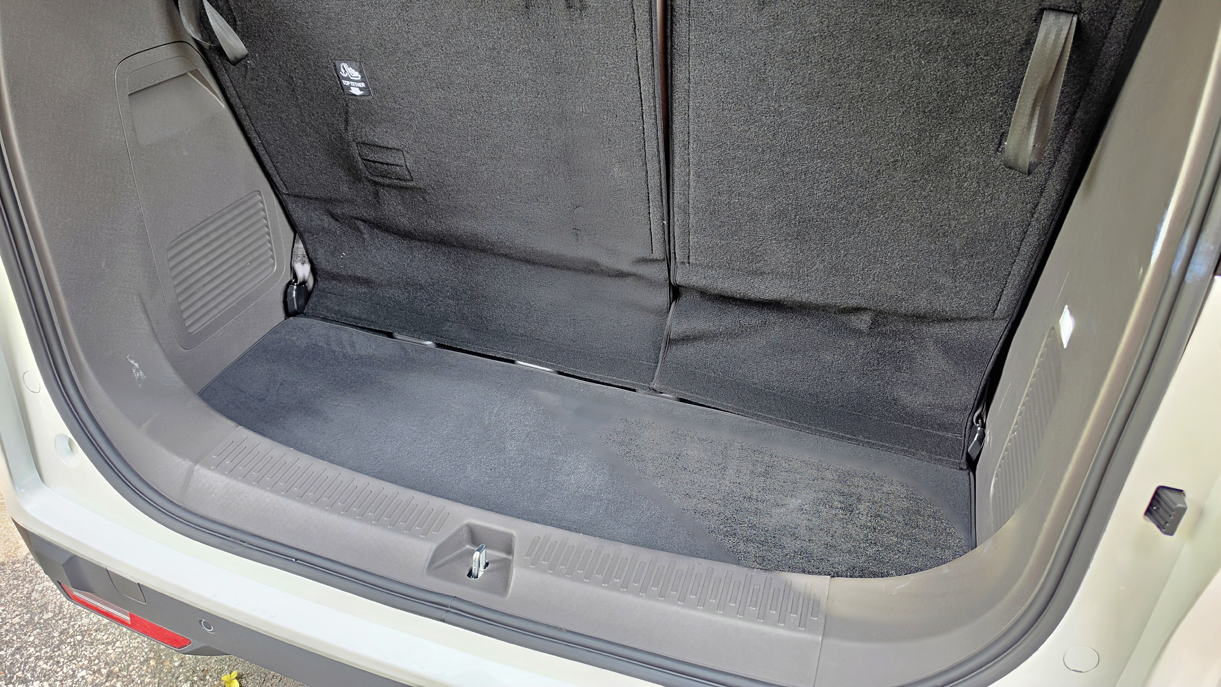 Maxus MIFA 7 Elite boot with all seats up