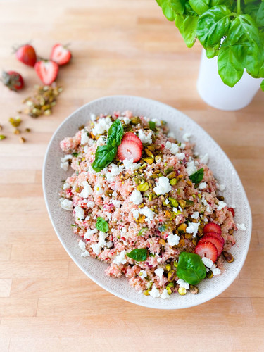 Taboule%CC%81 fraises basilic et che%CC%80vre frais.jpg