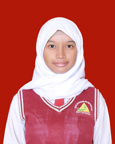NAOMI INAYYAH PUTRI.jpg