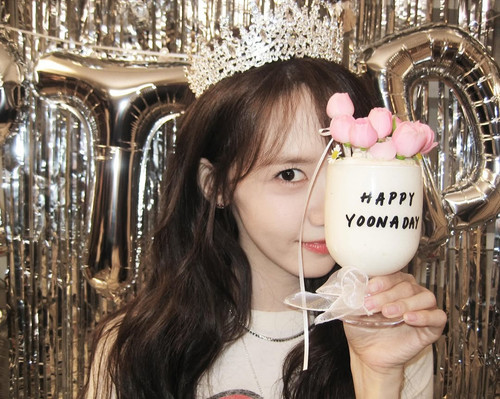 yoona lim 73c08547043c4919b004fc642c2f149a.jpg
