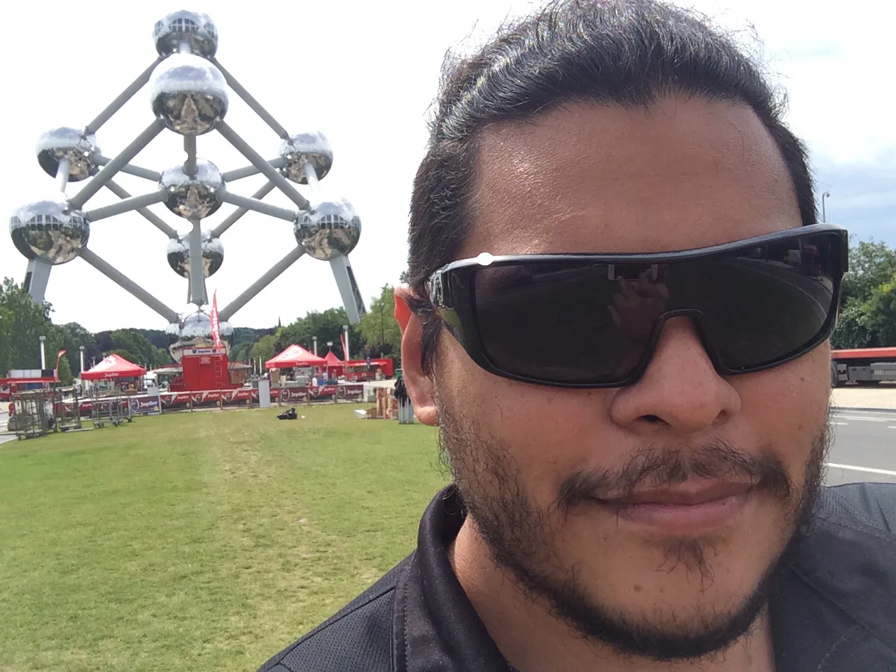 Miniatura de No andaba muerto, andaba de parranda... X'D