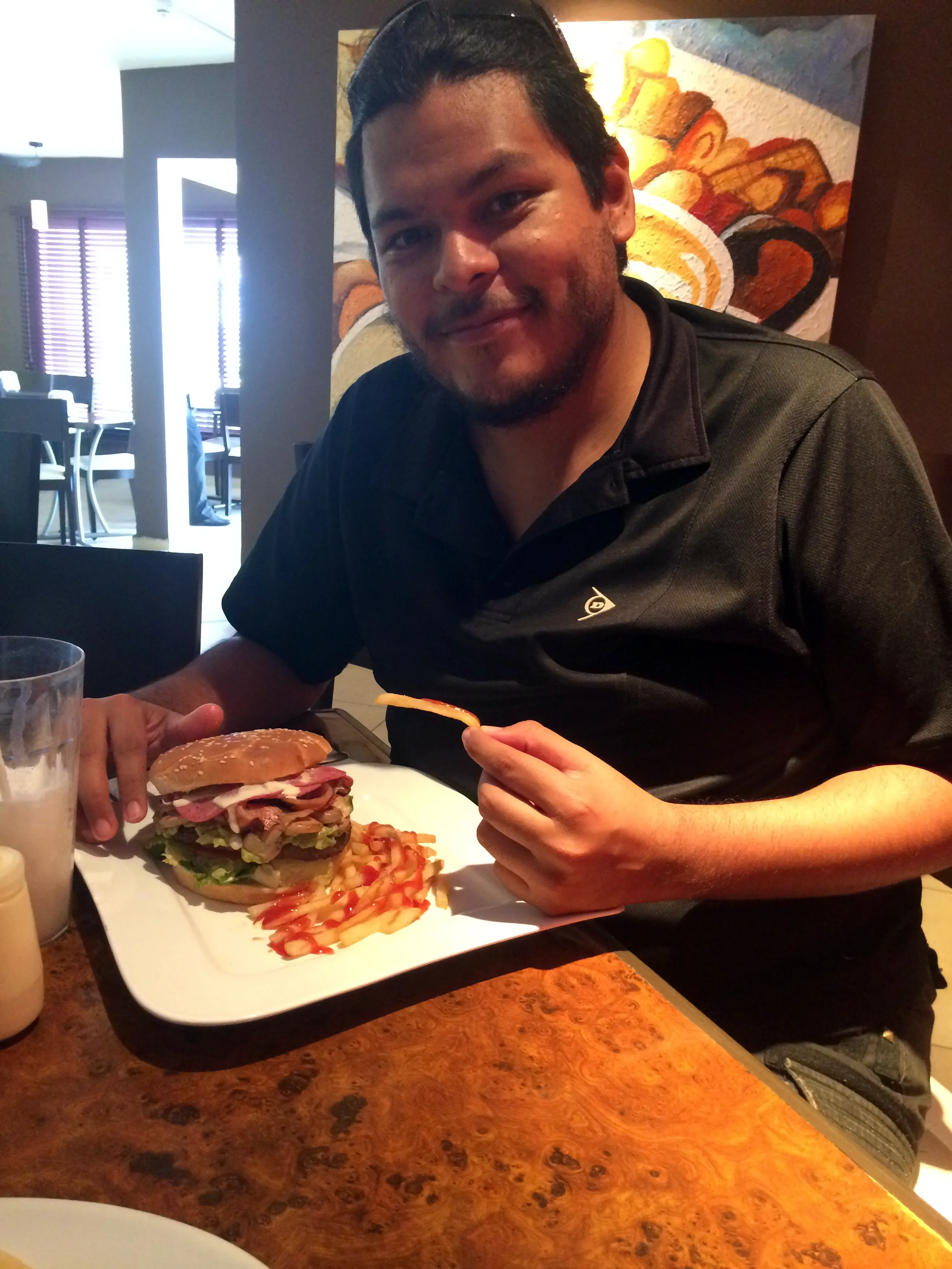 Miniatura de Ahora parece que las hamburguesas me persiguen xD