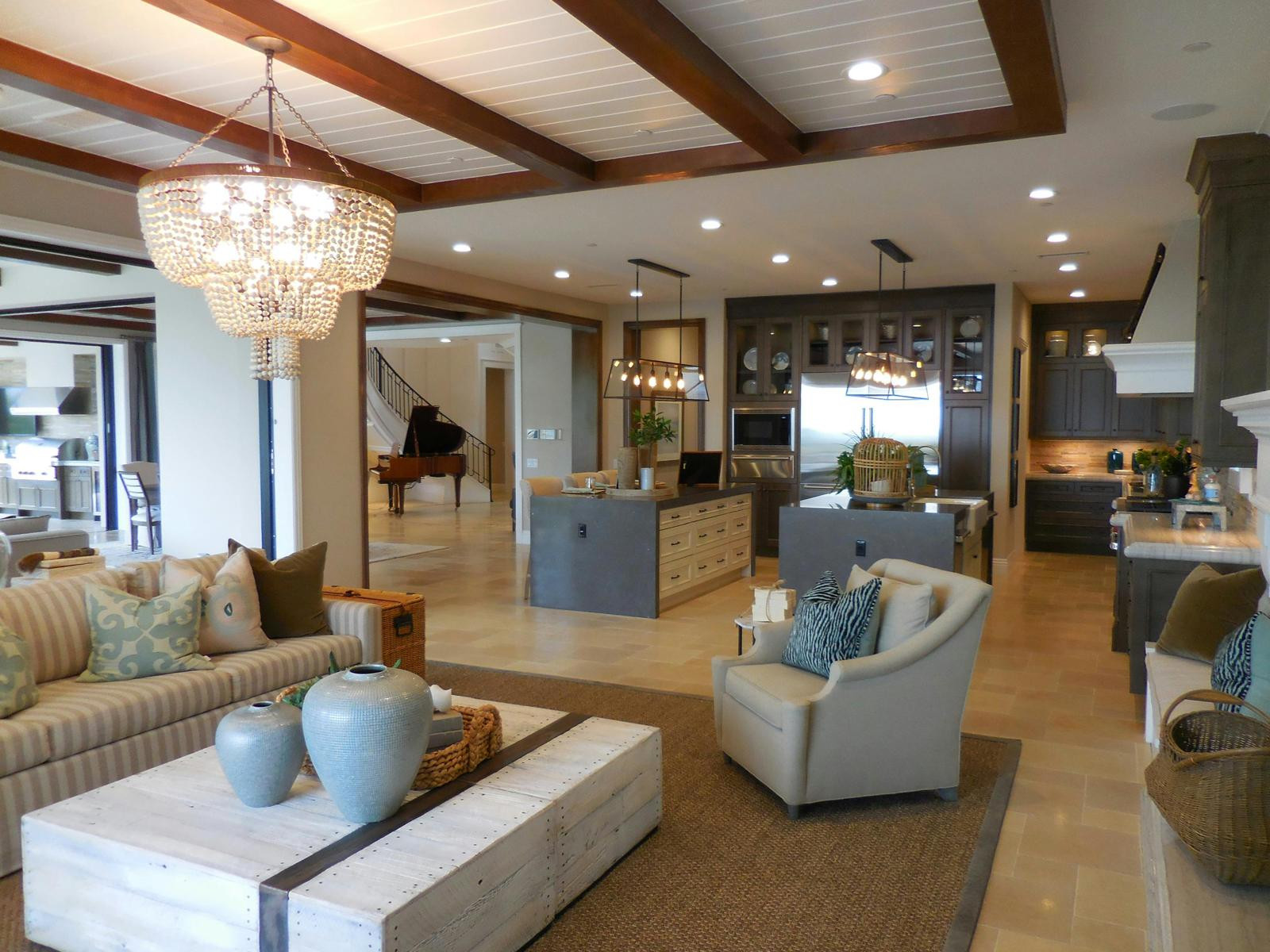 Apartments & Villas