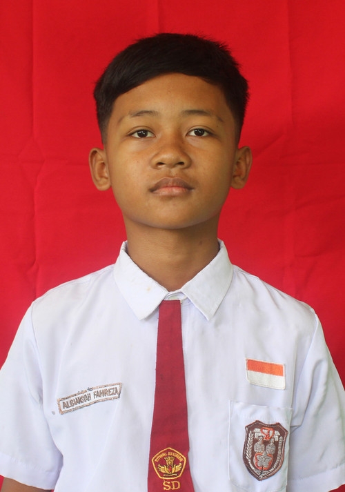 0132103749.jpg