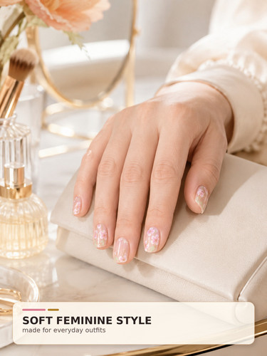 06 press on nails overlay 1500x2000.jpg