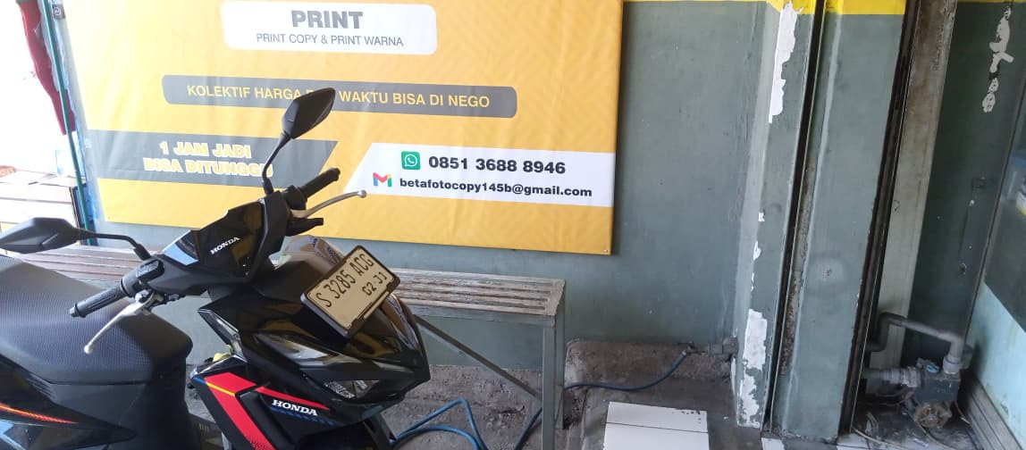 Suasana toko Beta Fotocopy Surabaya Jawa Timur