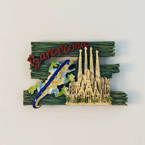 barcelona gaudi lizard sagrada familia fridge magnet front.jpg