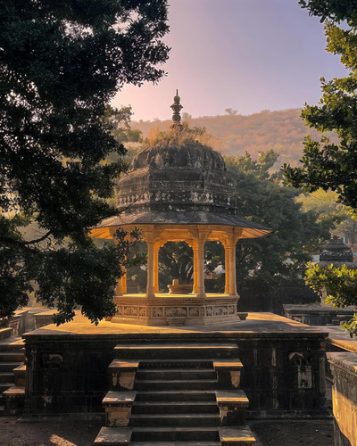 Kshar Bagh Cenotaphs.jpg