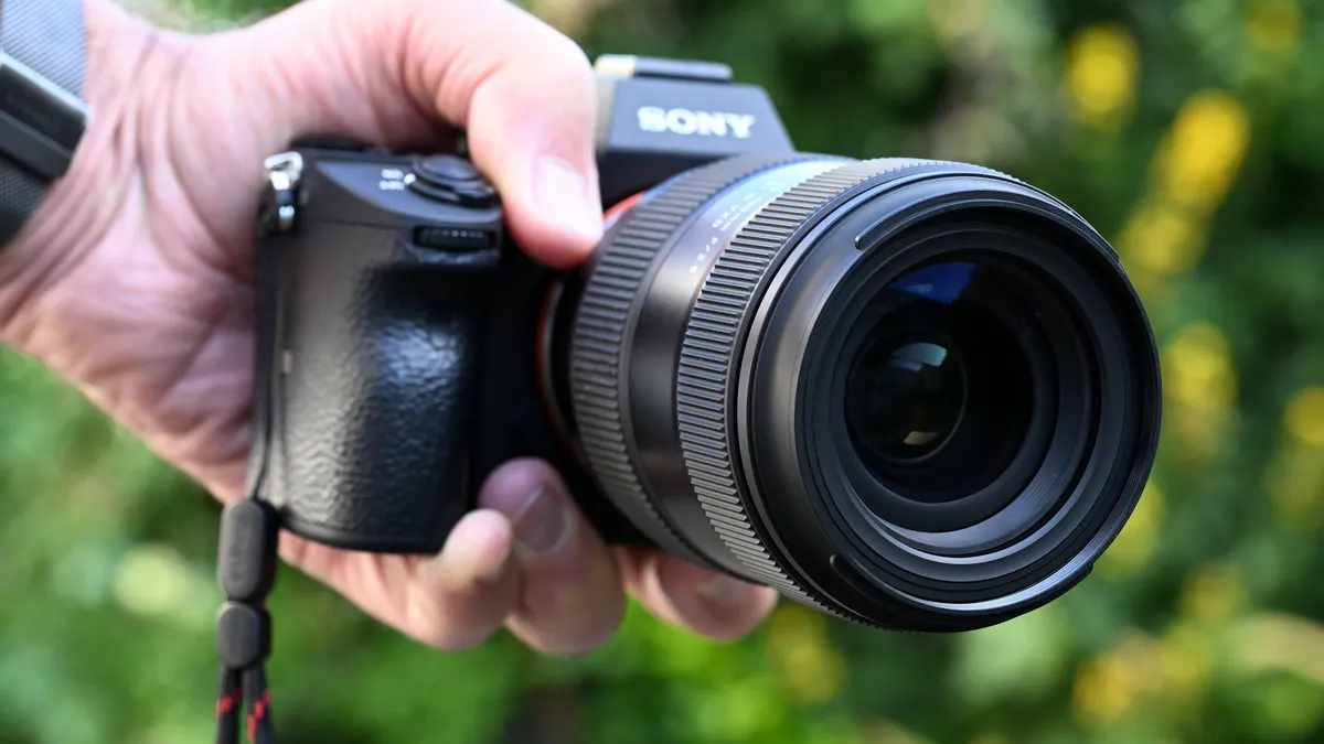Tamron 35-100mm f/2.8 Di III VXD product image