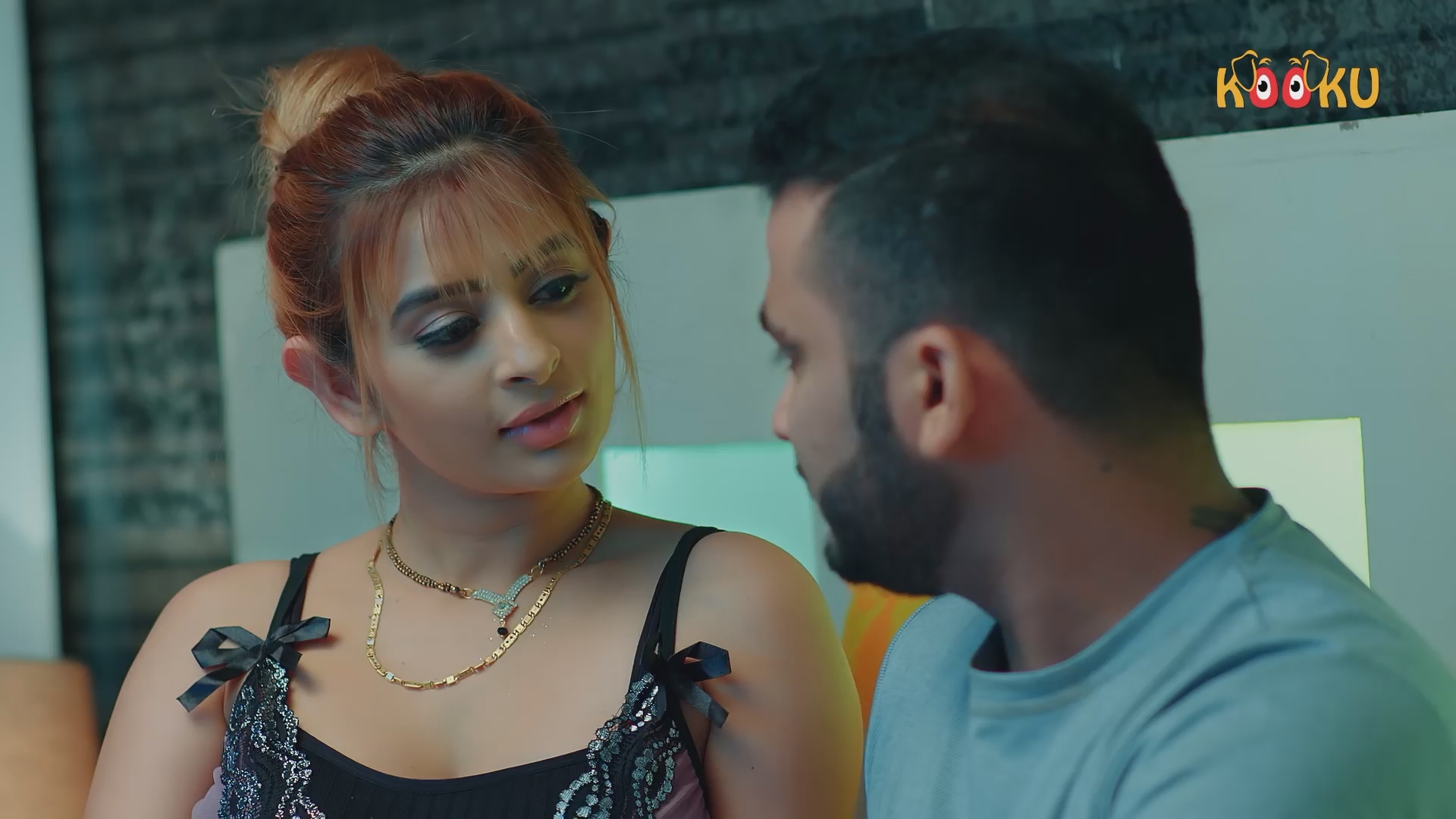 Mere Angane Main (2021) S01E01T04 KooKu Hindi Web Series 1080p WEB DL 1GB(1Filmy4Wap.Cloud).mkv snap