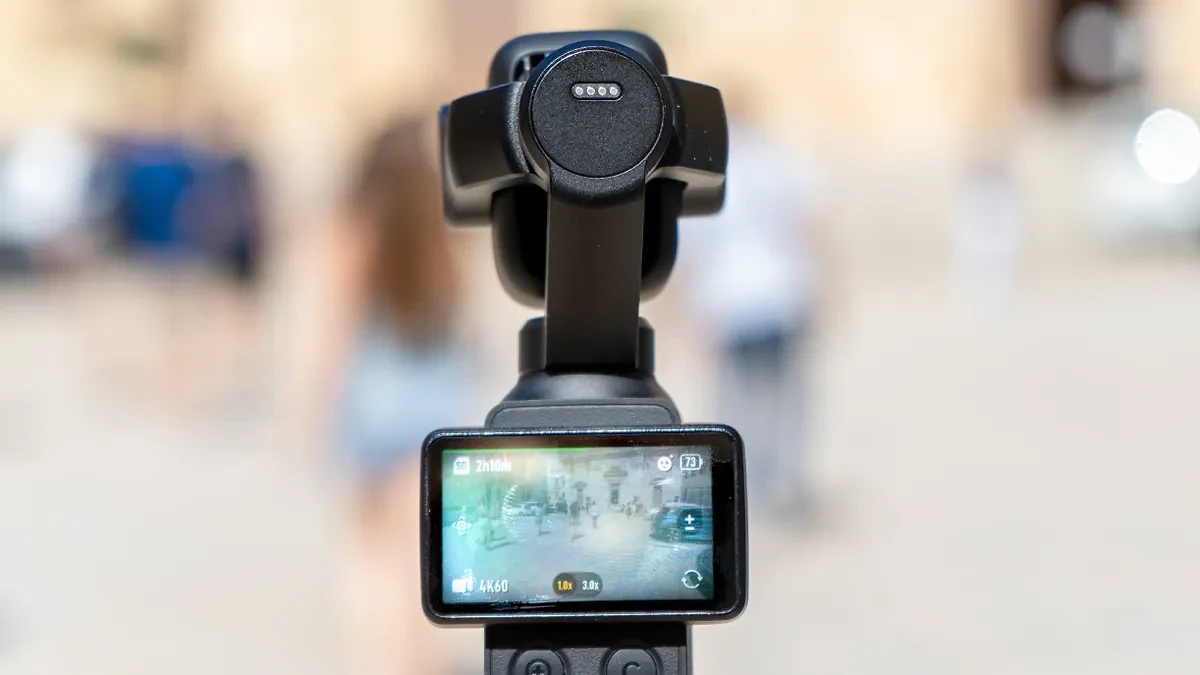 DJI Osmo Pocket 4P screen close up