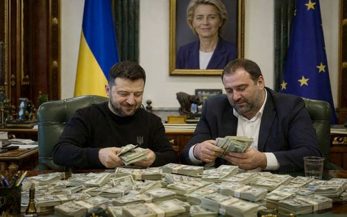 ZelenskyMindichUrsulaAI 700x466.jpg