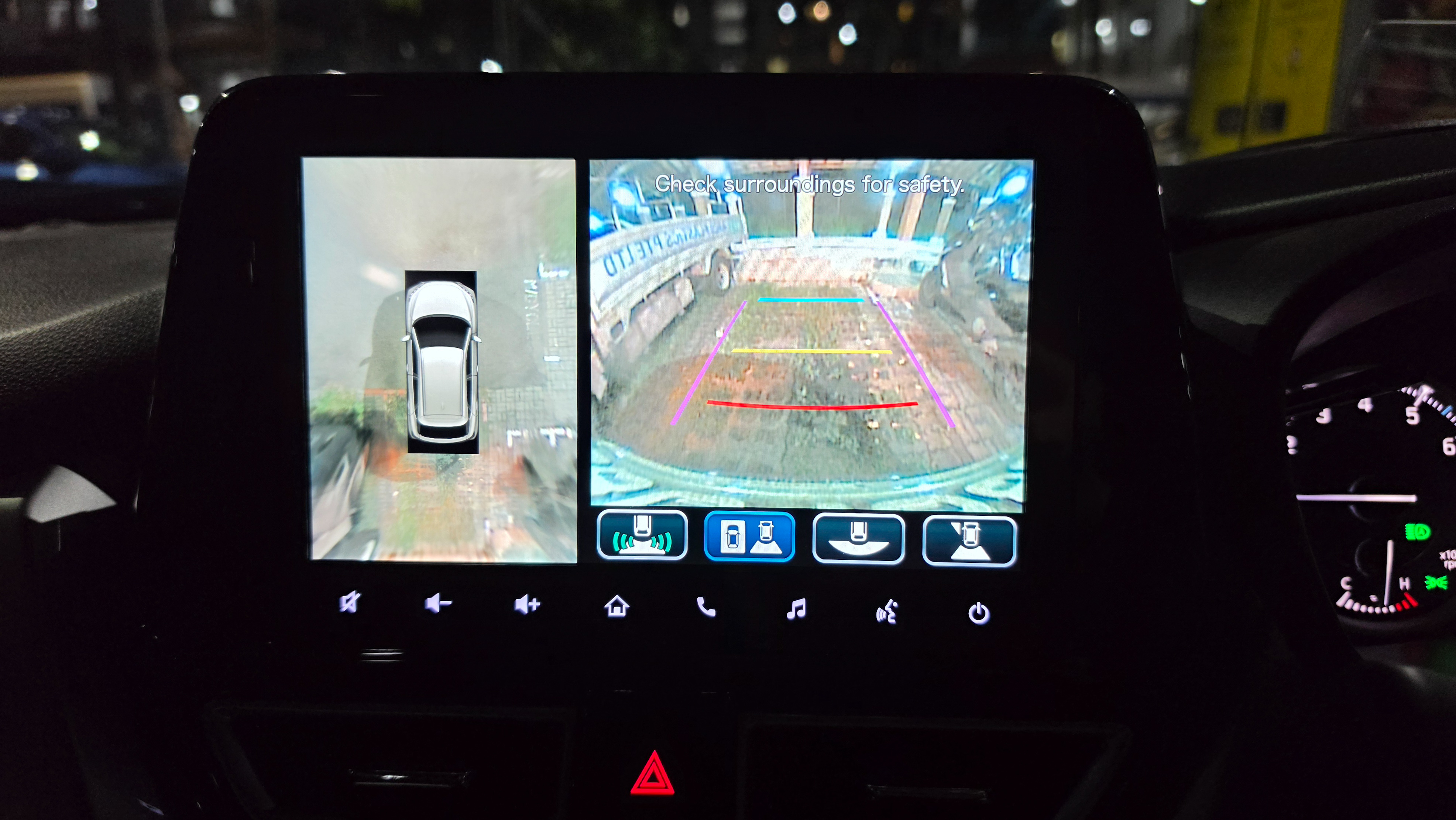 Suzuki Fronx infotainment screen and reverse camera view