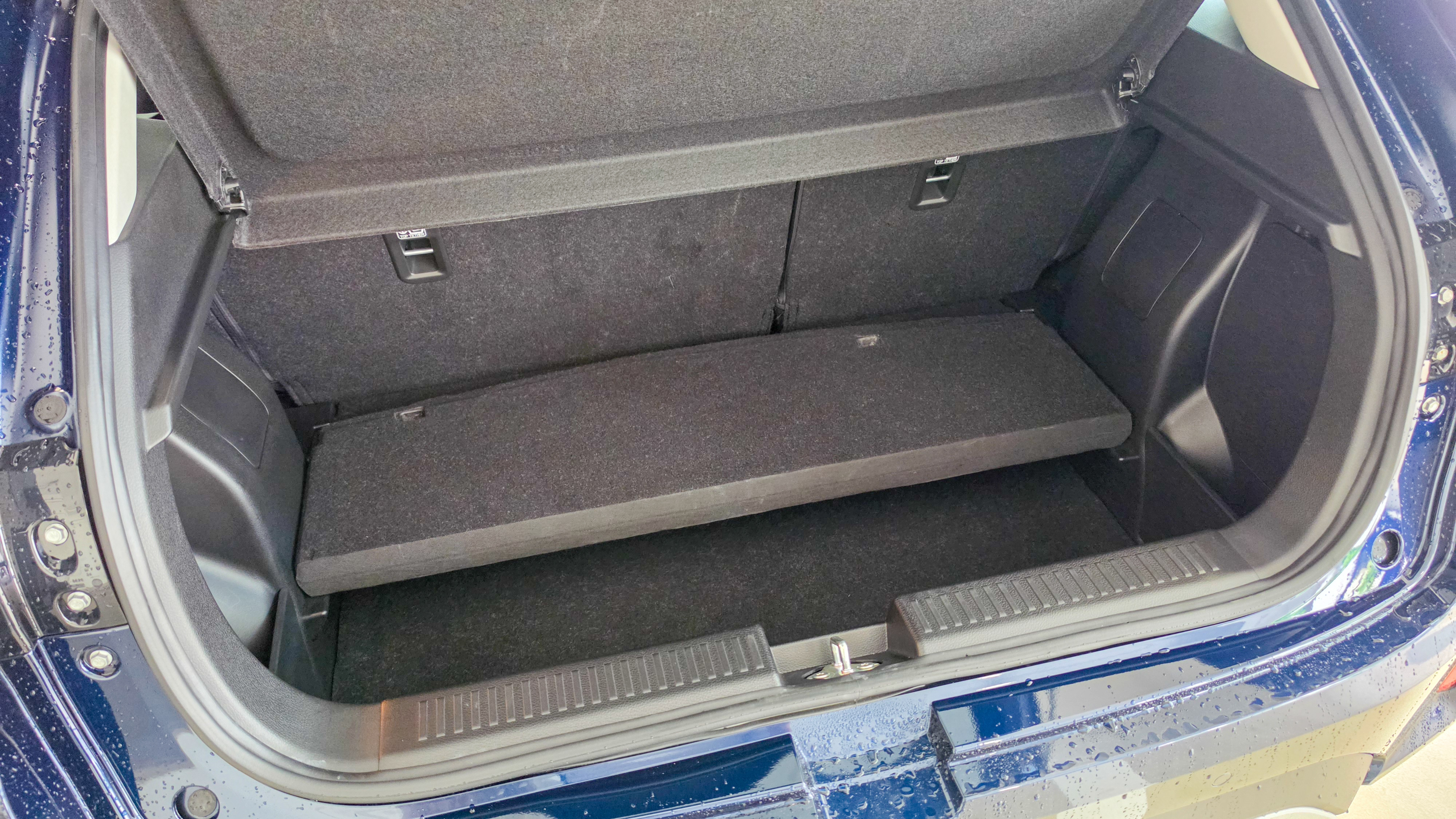 Suzuki Fronx boot shelf