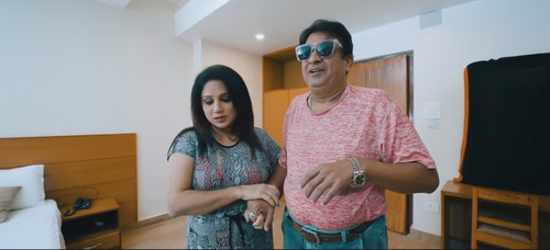 Andha Sasur (2023) S01E01T03 MoodX Hindi Web Series 1080p WEB DL 1.5GB(1Filmy4Wap.Cloud).mkv snapsho.jpg