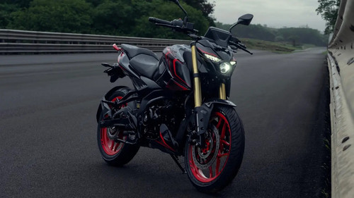 Bajaj Pulsar N160 S.jpg
