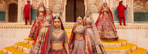Discover Best Bridal Polki Jewellery Collection in Jaipur by artisans & craftsmen at GK Chudiwalas. Explore Traditional Designs With Modern Allure & Elegance.https://www.gkchudiwalas.com/pages/shrangaar