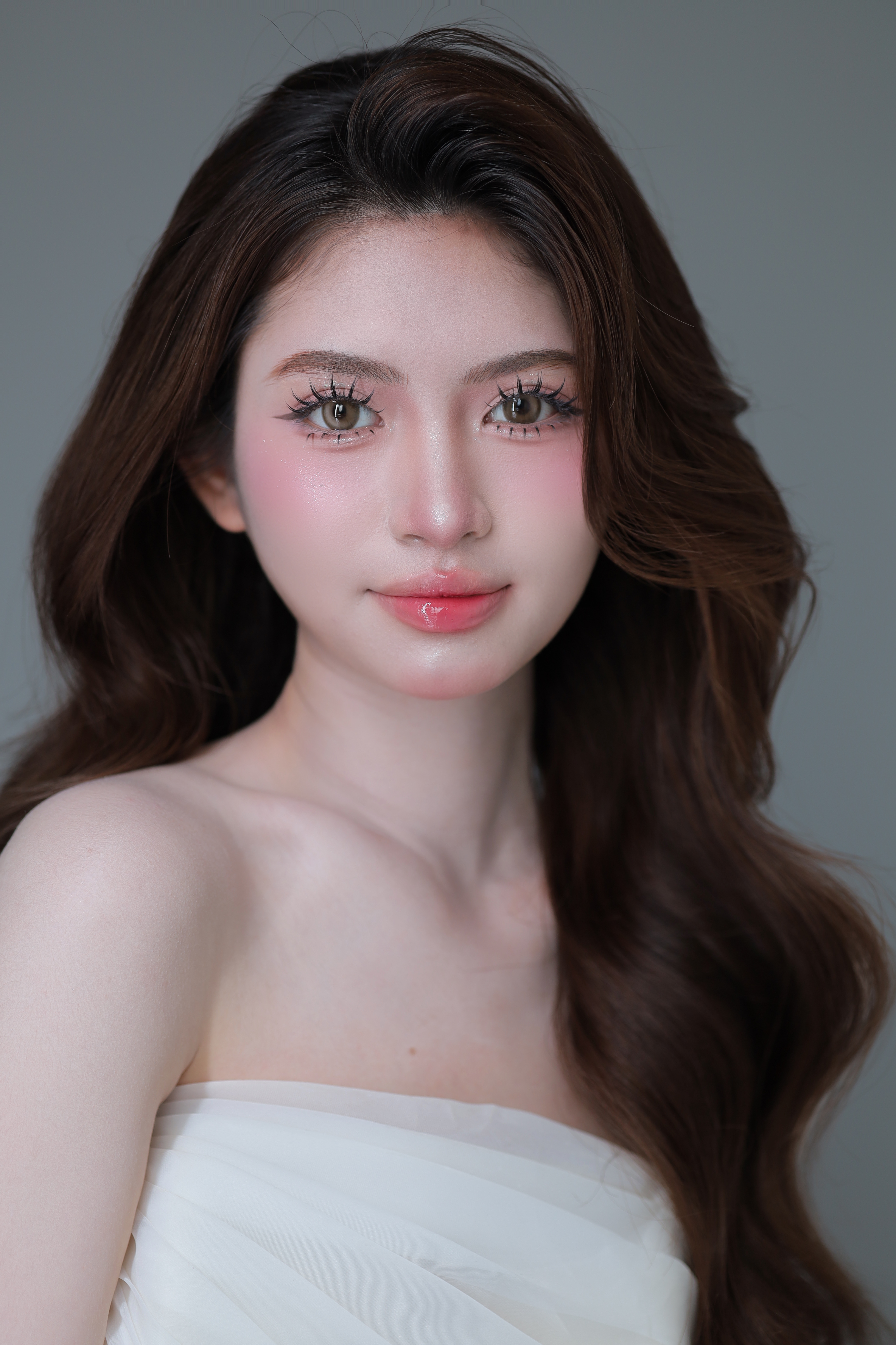 Make Up Kỷ Yếu