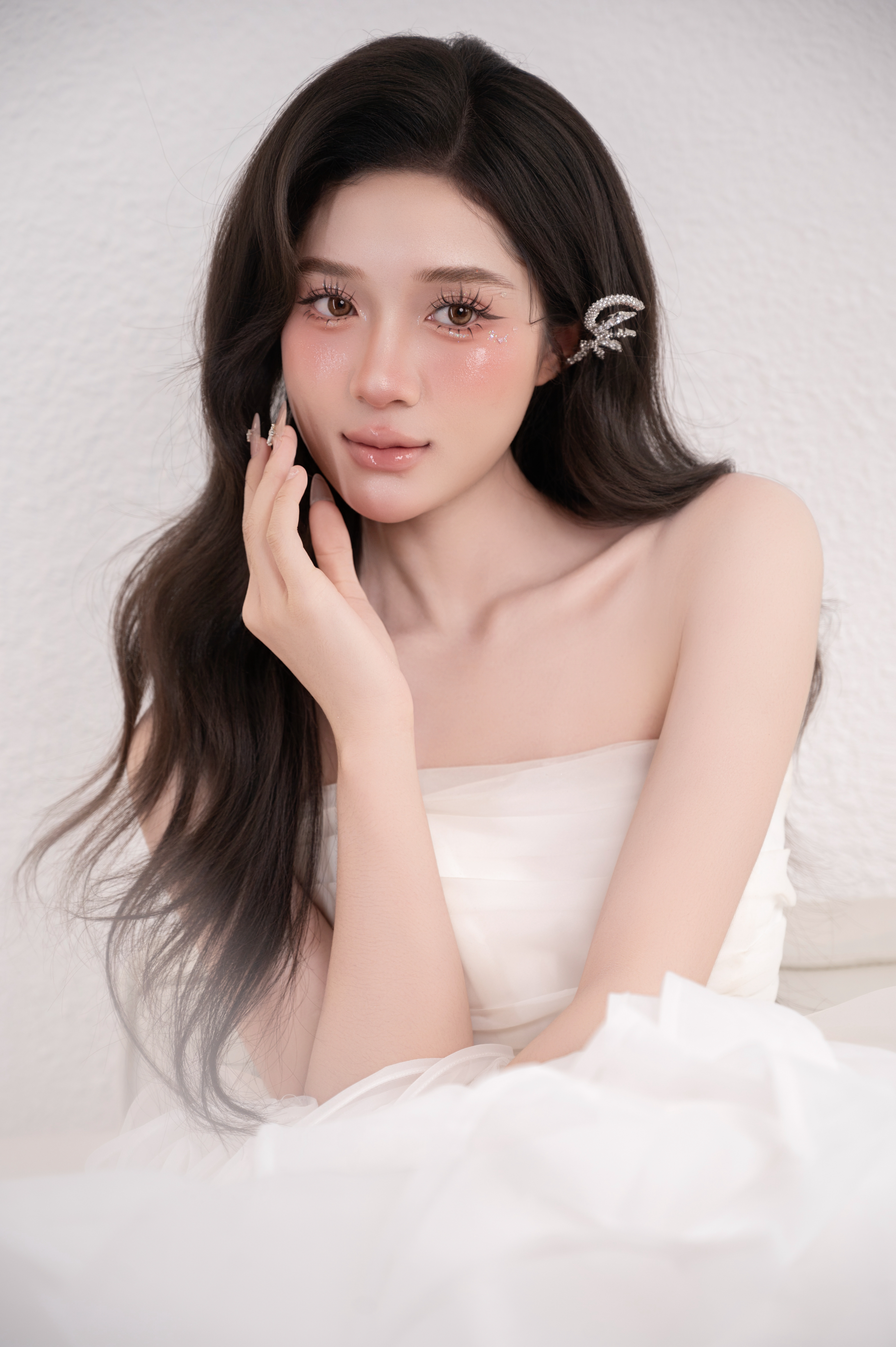 Make Up Kỷ Yếu