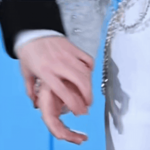 1000012450.gif