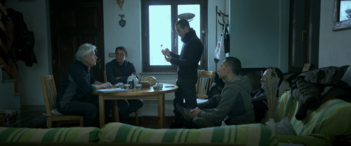 Lupi.Nostri.In.a.Landscape.of.Fear.and.Love.2025.1080p.AMZN.WEB DL.DDP2.0.H.264 ERBiUM.0:20:28.optim.png