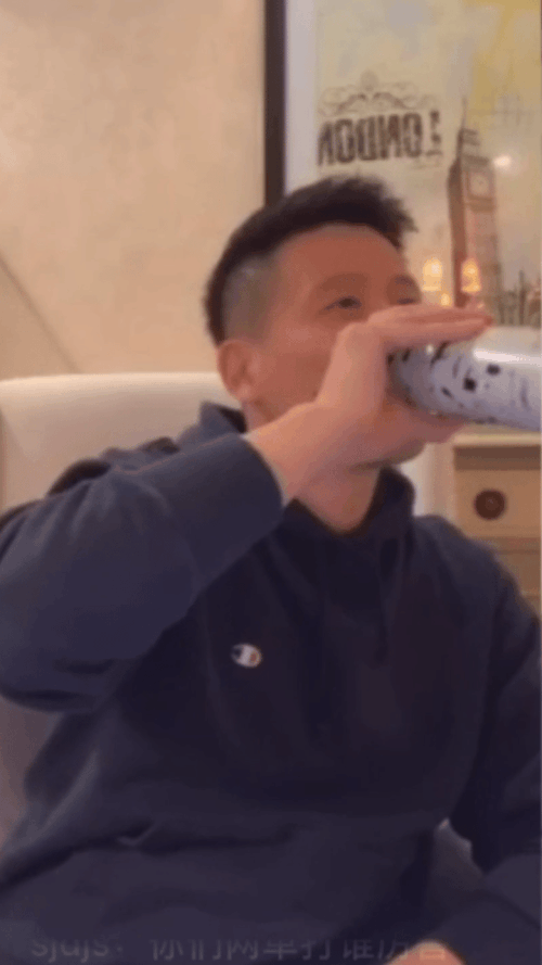0062BoZOgy1iemkq89sayg30k00zk7wl (1).gif