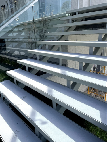 Metal Stairs | Custom Steel Staircases for Homes & Businesses.png