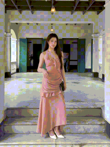 Earnls 110826.gif