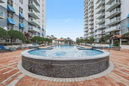 04 pool views.gif