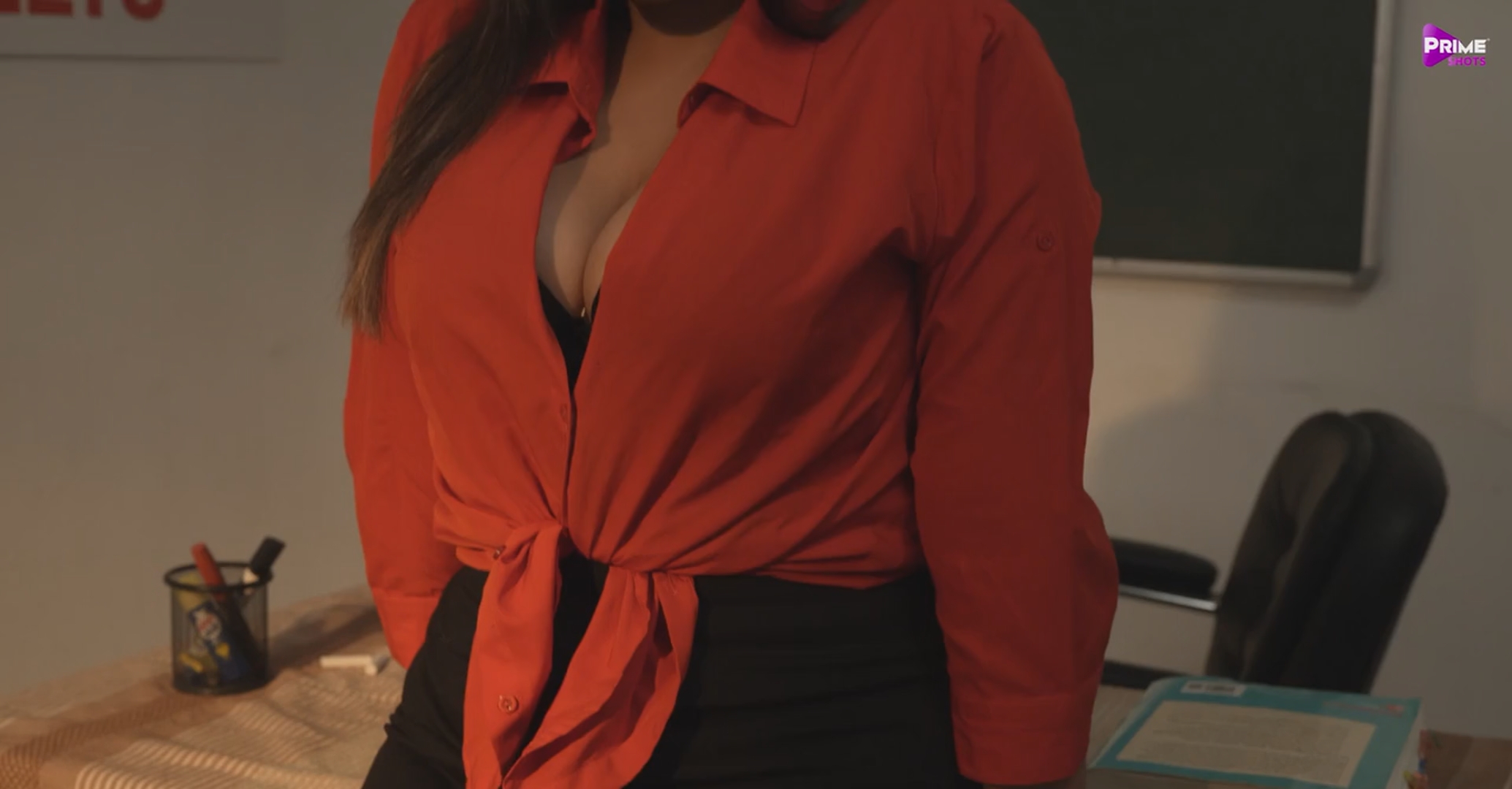 Mrs Teacher (2022) S03E01T03 PrimeShots Hindi Web Series 1080p WEB DL 1GB(1Filmy4Wap.Cloud).mkv snap