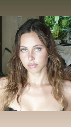 stellabareyyy 2023 11 17T18 16 01.jpg