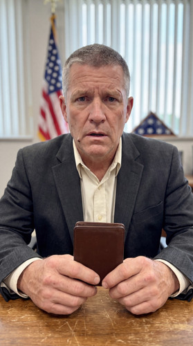 ev07 01 wallace fbi.jpg