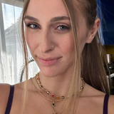 angelyoungsreal 2026 04 12T22 35 27(1)