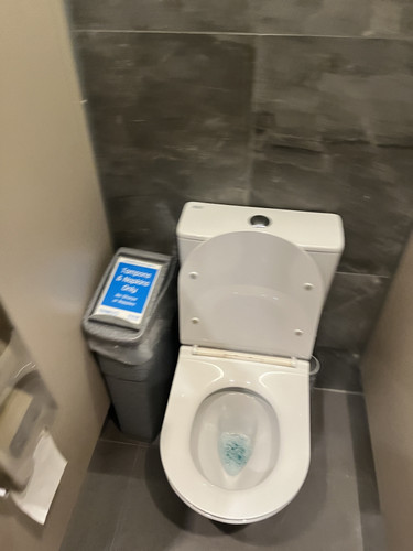 0295407e7a71.jpg