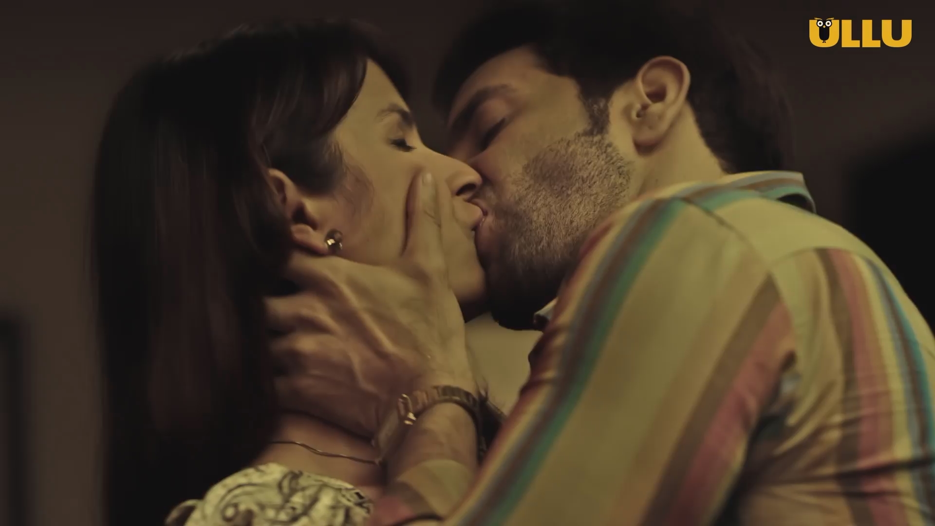 Kasak Part 1 (2020) S01E01T06 Ullu Originals Hindi Web Series 1080p WEB DL 1.5GB(1Filmy4Wap.Cloud).m