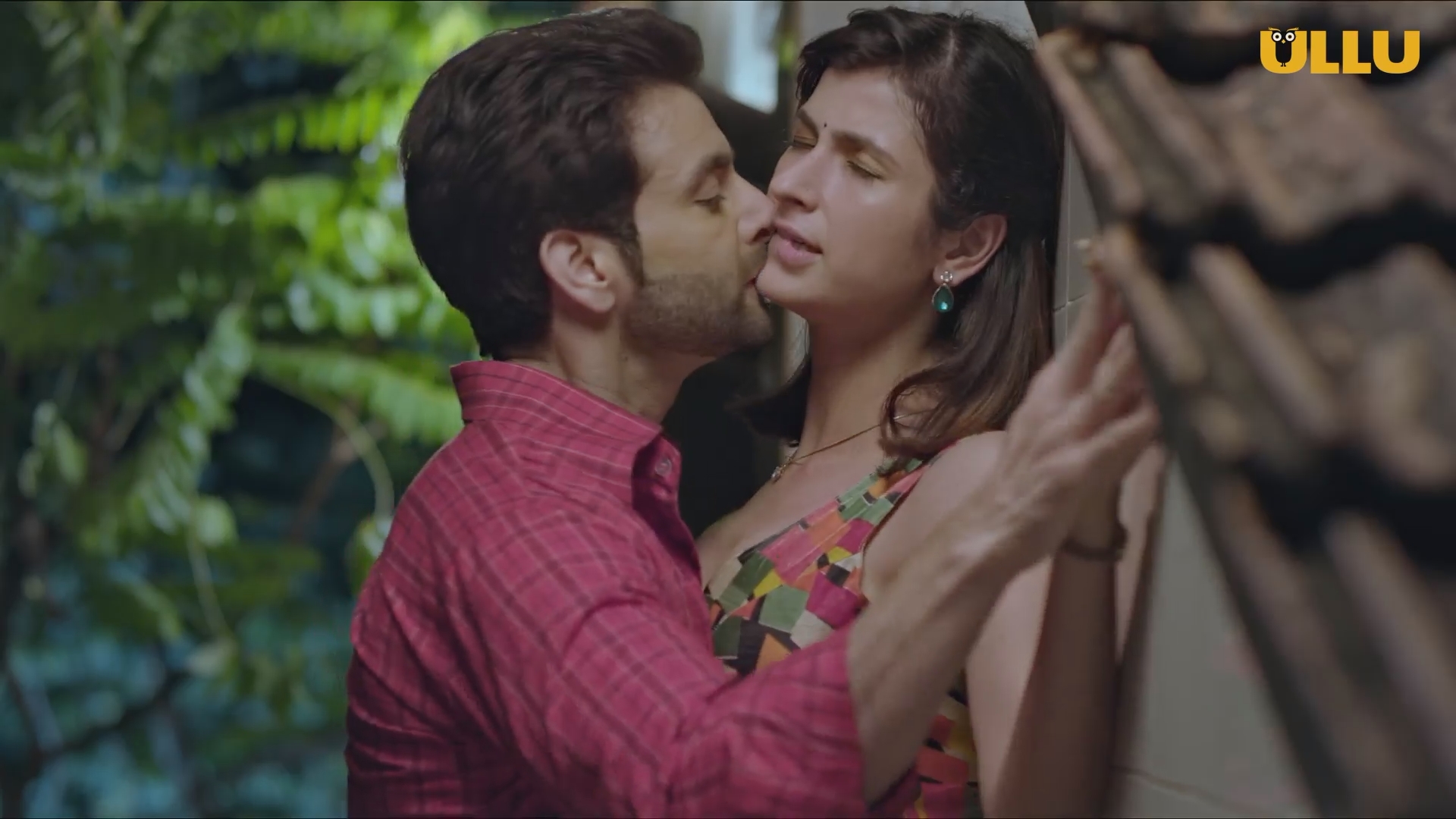 Kasak Part 1 (2020) S01E01T06 Ullu Originals Hindi Web Series 1080p WEB DL 1.5GB(1Filmy4Wap.Cloud).m
