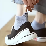 10 Pairs of Spring And Autumn Short Socks with Heel Embroidery smiling Couple Sweat Absorbent Breath.png