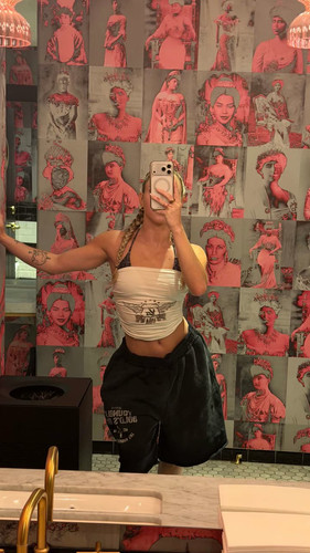 lexinicole x 2026 03 29T17 17 46.jpg