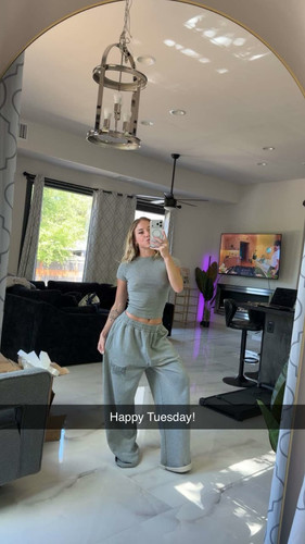 lexinicole x 2026 03 24T18 02 59.jpg