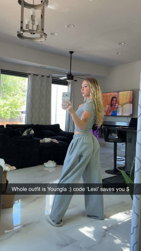 lexinicole x 2026 03 24T18 03 16.jpg