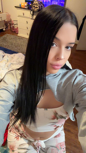 briannapeacoc26 2026 04 22T00 40 00.jpg