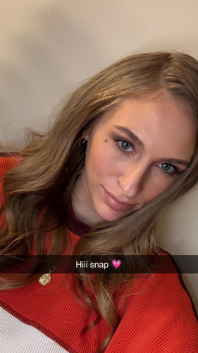 angelyoungsreal 2026 04 21T15 42 57.jpg