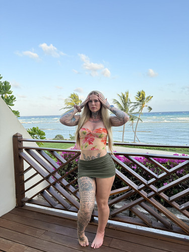 thefemalebossrl 2026 04 21T22 30 29.jpg