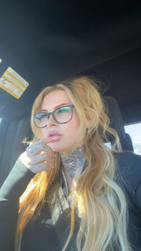 thefemalebossrl 2026 04 12T15 30 46.jpg
