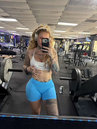 thefemalebossrl 2026 04 19T23 06 53.jpg