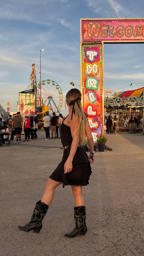 lexinicole x 2026 03 19T00 17 43.jpg